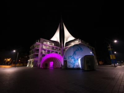 fullDome and aiRdome at night in Eckernförde - beautifully illuminated